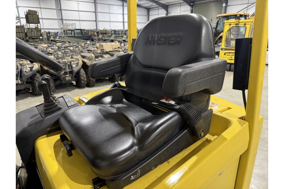 Hyster E2.00 XMS Electric Forklift 710 hrs only! - Image 4 of 32