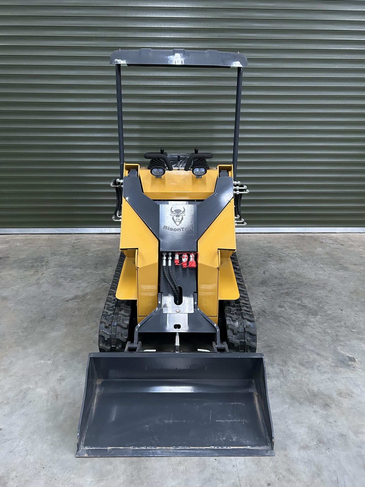 New Unissued 2025 Rubber Tracked Skid Steer Loader, Joystick Controls 13.5HP 750KG - Image 24 of 25