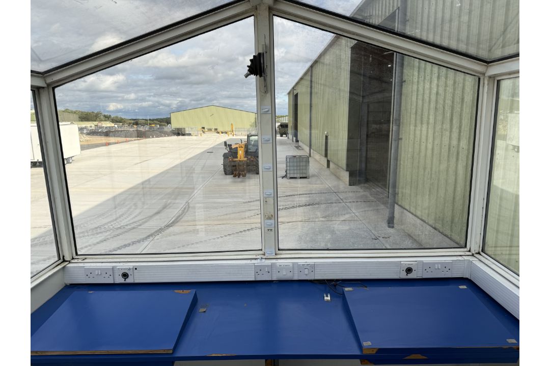 Lynton Mobile Operations Trailer, Direct from UK MOD/RAF Service - Image 24 of 55