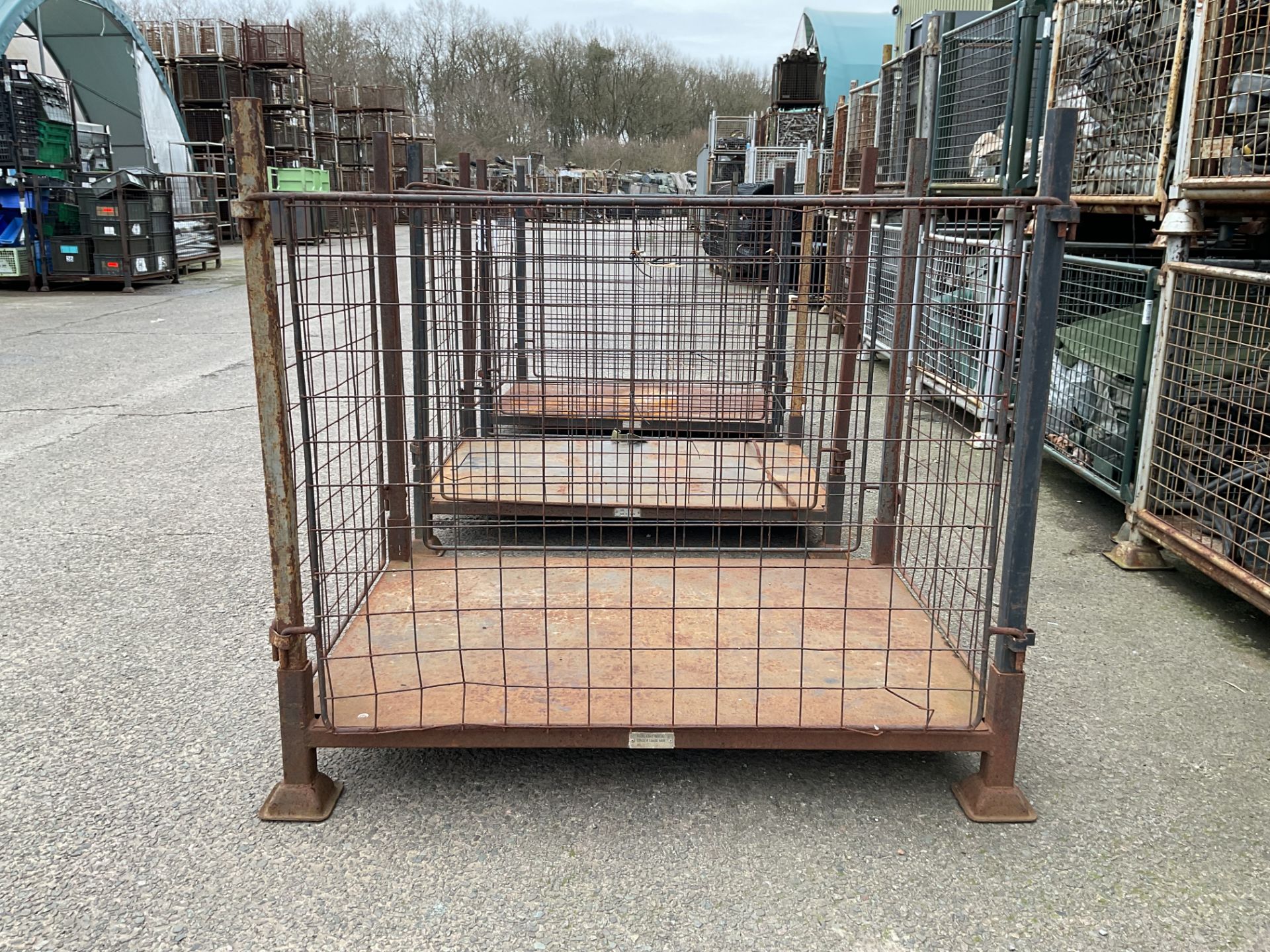 Stillage You are bidding on a: MOD Steel Stacking Stillage W/ Removable Posts ...