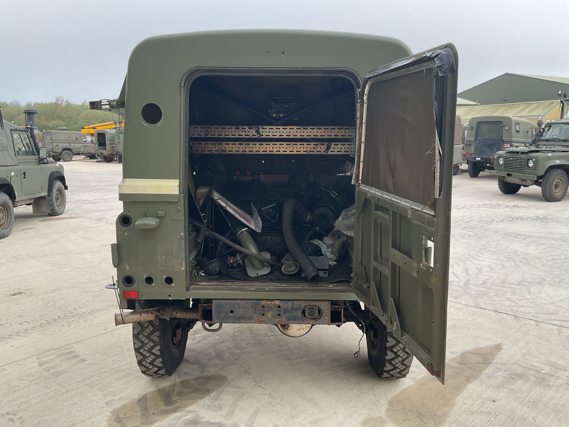 Land Rover 90 TUM Wolf RHD Hard Top FFR, Direct from UK MOD - Image 18 of 31