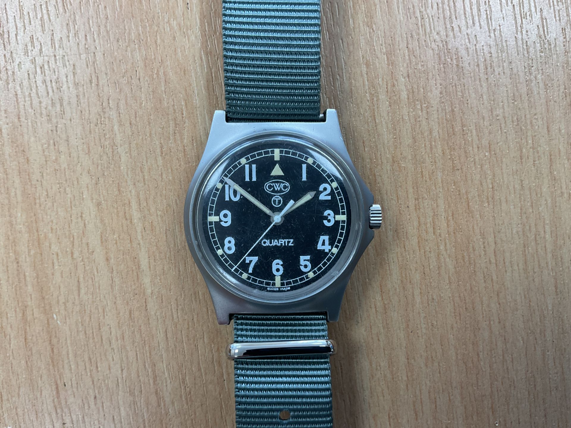Cwc W10 Crown You are bidding on a: CWC W10 British Army Service Watch, Nato Marks ...