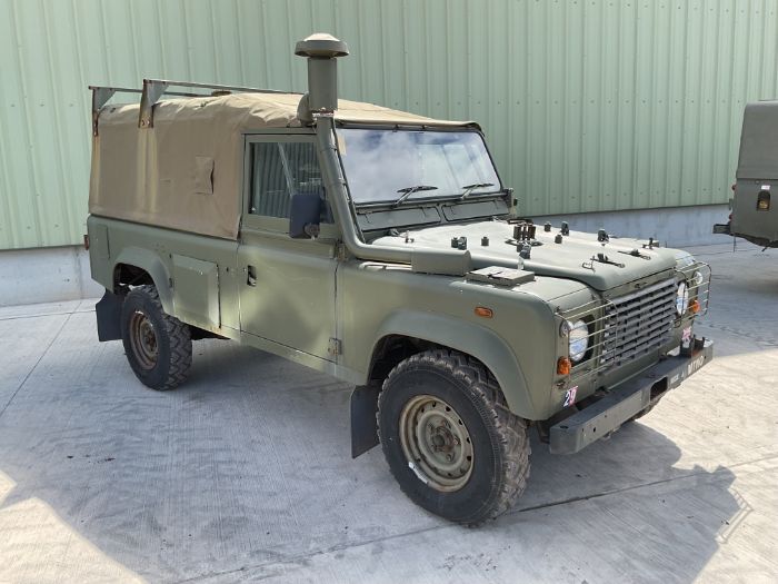 Rare Land Rover RHD 110 TUM Wolf Soft Top Winter/Water, Direct from UK MOD