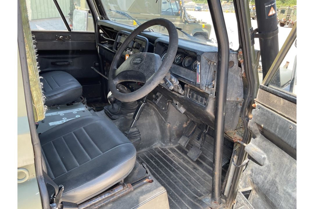 Rare Land Rover RHD 110 TUM Wolf Hard Top Winter/Water, Direct from UK MOD - Image 25 of 35