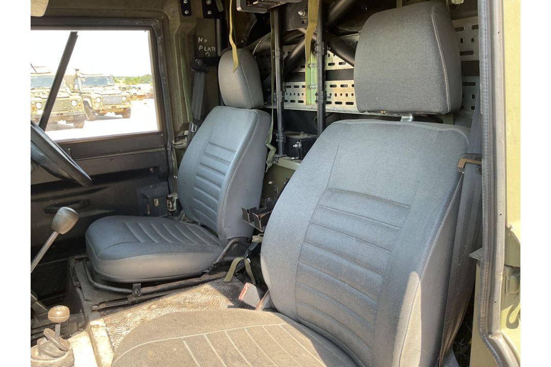 Rare Land Rover RHD 110 TUM FFR Wolf Hard Top Winter/Water, Direct from UK MOD - Image 31 of 35