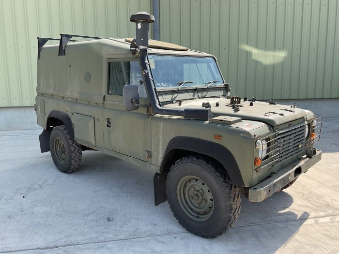Rare Land Rover RHD 110 TUM FFR Wolf Hard Top Winter/Water, Direct from UK MOD