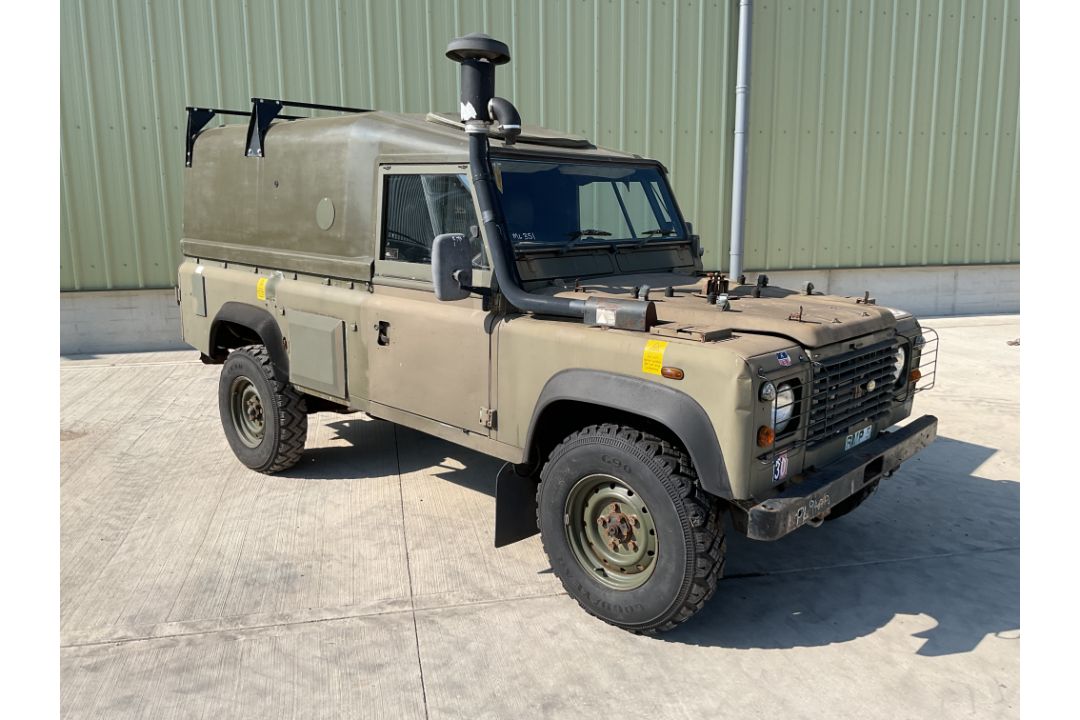 Rare Land Rover RHD 110 TUM FFR Wolf Hard Top Winter/Water, Direct from UK MOD - Image 1 of 35