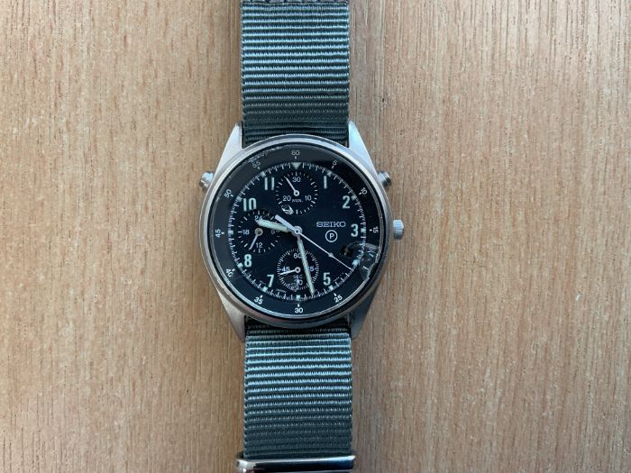 Seiko Gen 2 Pilots Chrono with Date RAF Tornado Force Issue, Sn° 2852, Date 1995 *Chip In Glass*