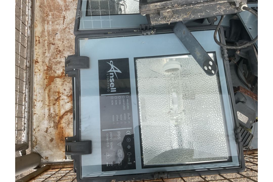 10x Exterior 240V Flood Lights, from MOD - Image 2 of 4
