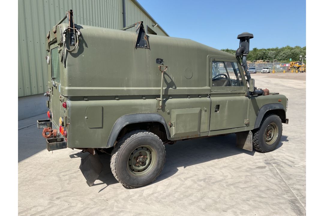 Rare Land Rover RHD 110 TUM FFR Wolf Hard Top Winter/Water, Direct from UK MOD - Image 14 of 35