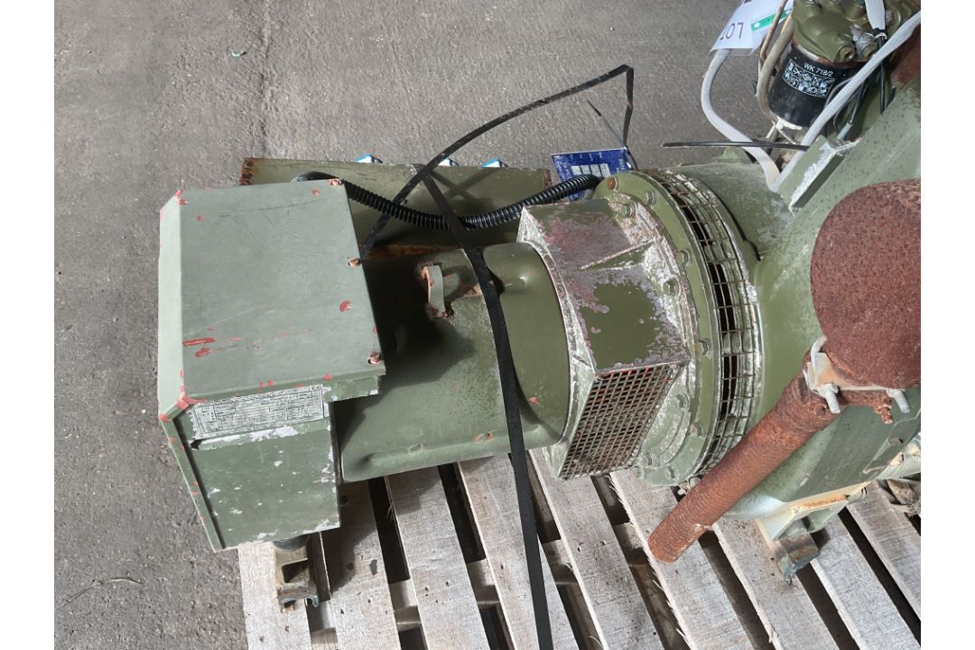 Lister 2 Cyl Diesel 240V Electric Start Single Phase 7KVA Diesel Generator, from MOD - Image 6 of 8