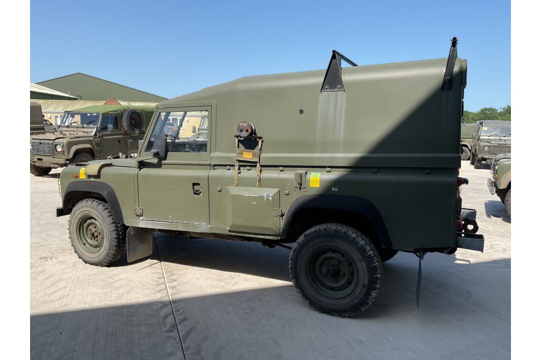 Rare Land Rover RHD 110 TUM FFR Wolf Hard Top Winter/Water, Direct from UK MOD - Image 17 of 35