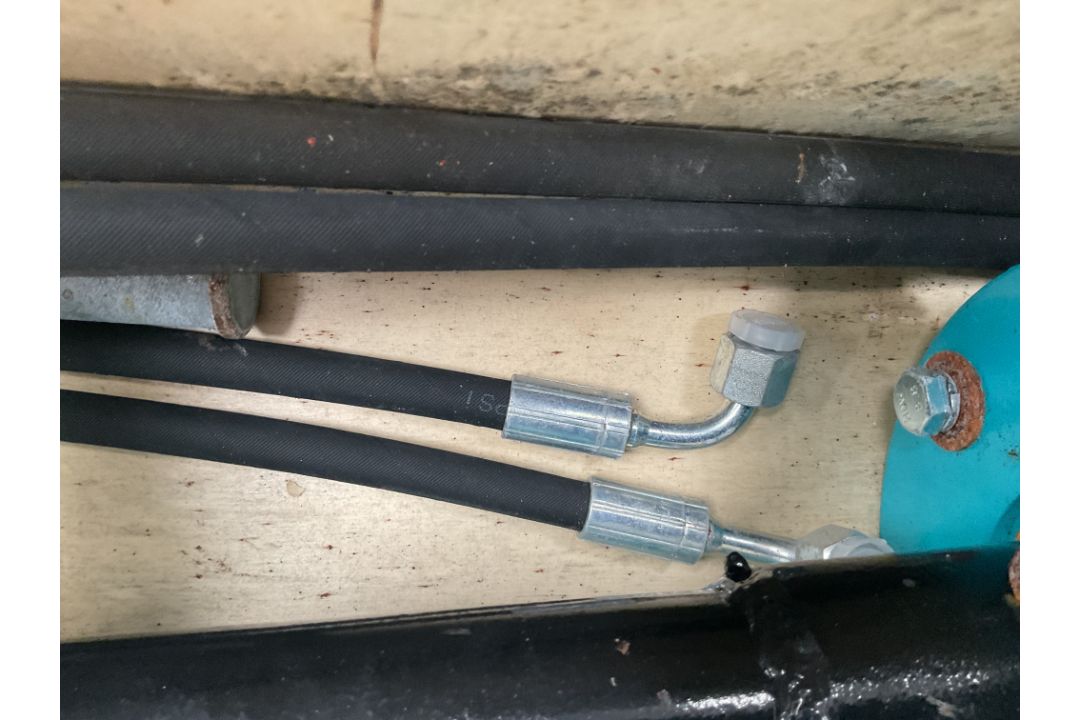 New Unissued Hydraulic Post Hole Borer for Mini Digger etc, c/w fittings & Pipes - Image 6 of 6