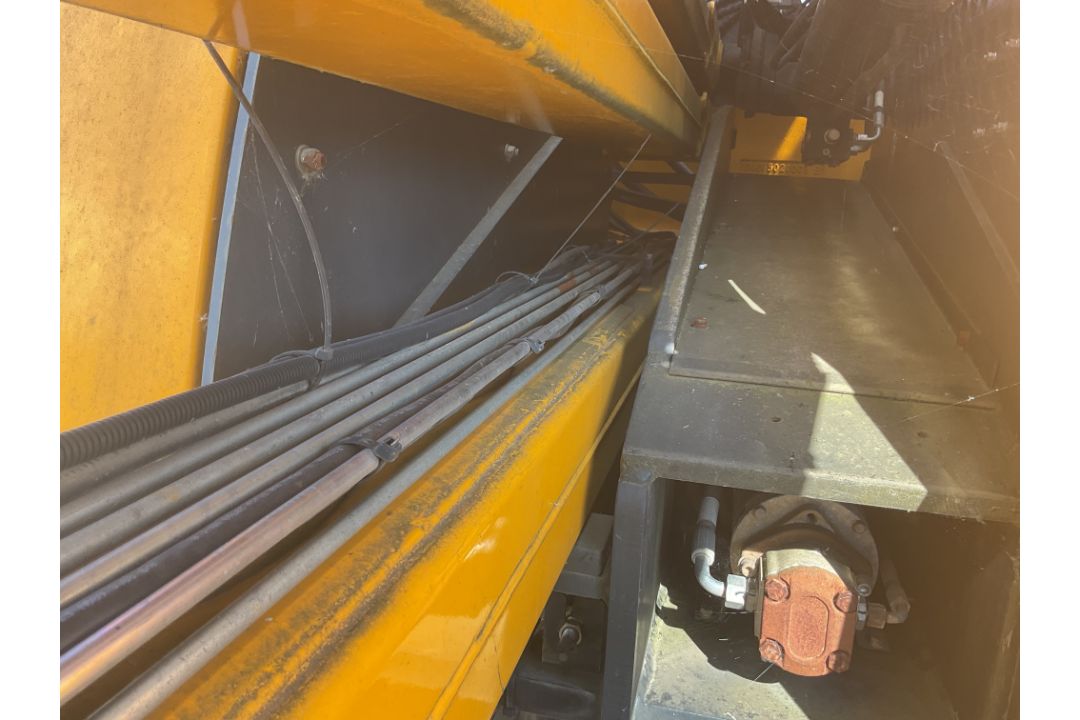 JCB Diesel 4x4 Access Platform. Very low hours - Image 17 of 23