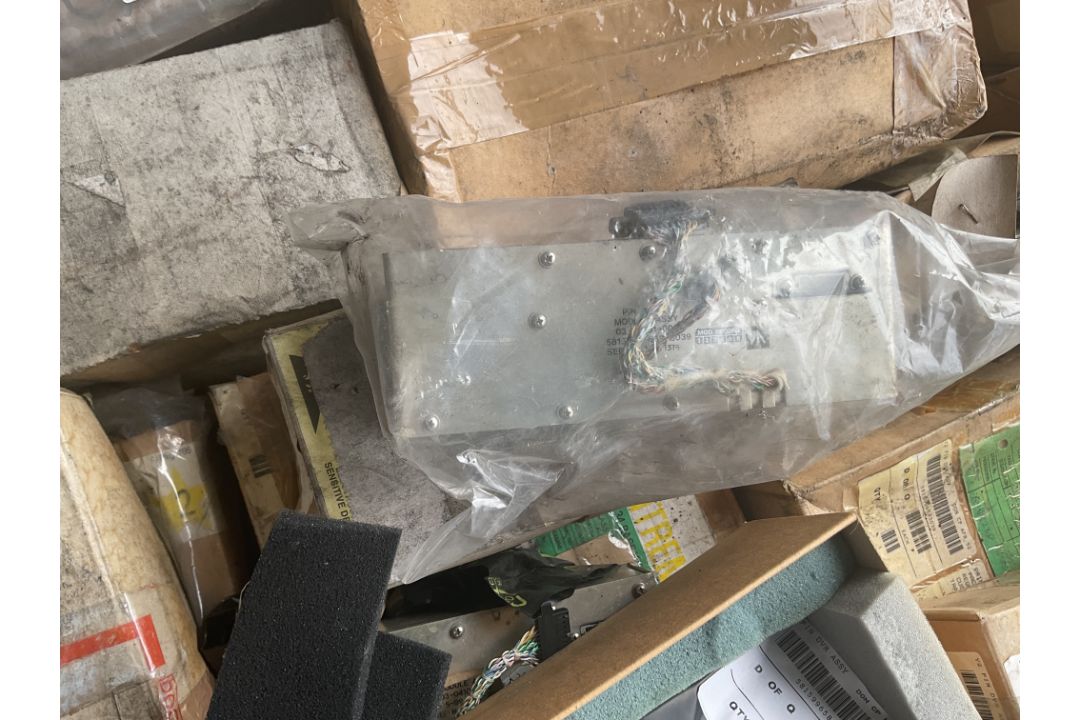 1 x Stillage Q75 Electronic Driver Units, from MOD labeled Serviceable - Image 2 of 6