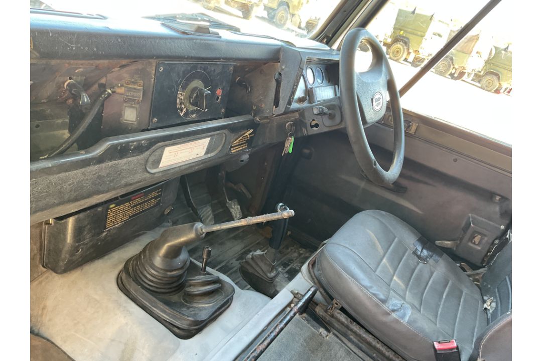 Land Rover 110 TUM Wolf RHD Soft Top FFR, Direct from UK MOD - Image 32 of 35