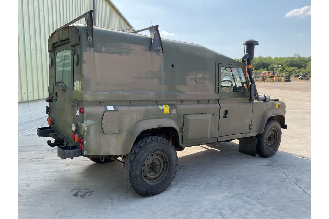 Rare Land Rover RHD 110 TUM FFR Wolf Hard Top Winter/Water, Direct from UK MOD - Image 14 of 34