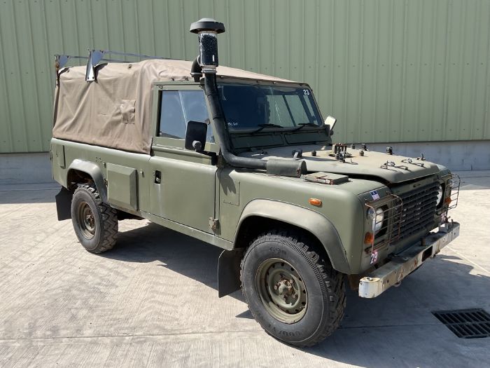 Rare Land Rover RHD 110 TUM FFR Wolf Soft Top Winter/Water, Direct from UK MOD