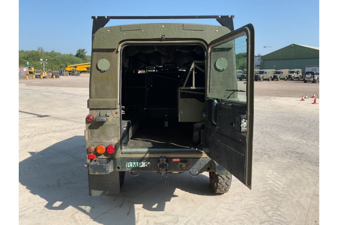 Rare Land Rover RHD 110 TUM FFR Wolf Hard Top Winter/Water, Direct from UK MOD - Image 18 of 35