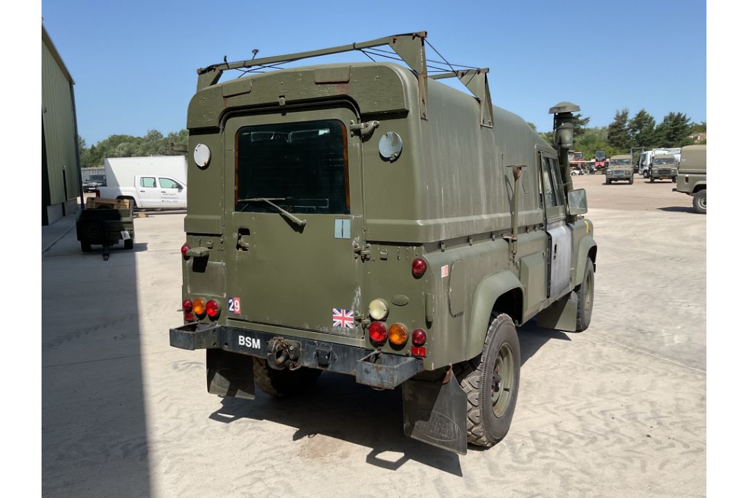 Rare Land Rover RHD 110 TUM FFR Wolf Hard Top Winter/Water, Direct from UK MOD - Image 23 of 35