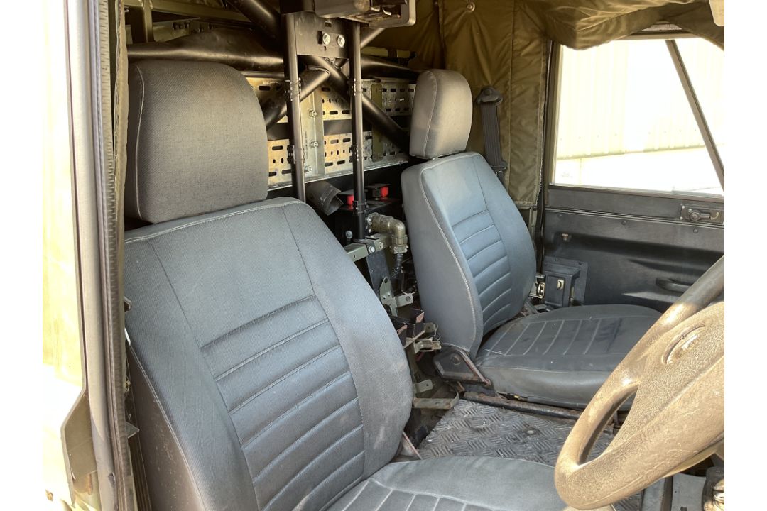 Rare Land Rover RHD 110 TUM FFR Wolf Hard Top Winter/Water, Direct from UK MOD - Image 26 of 35