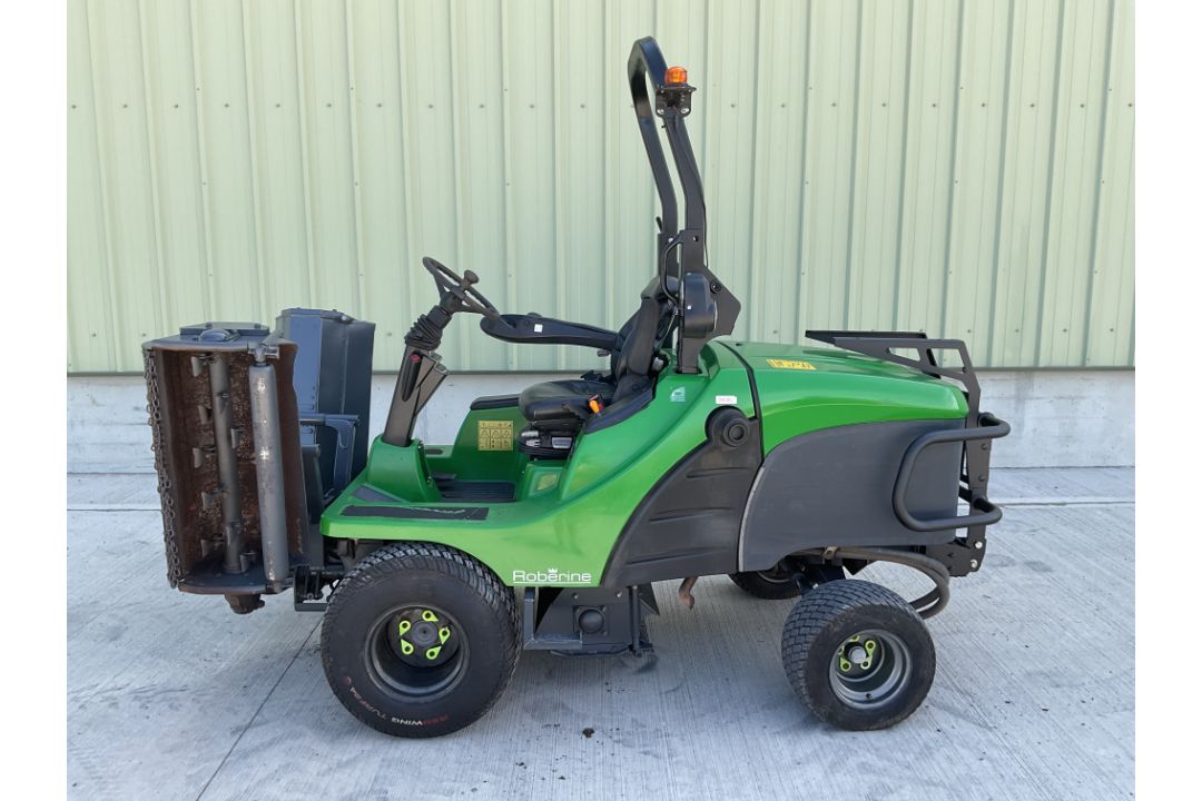 Roberine F3 3 Deck 4x4 Commercial Flail Mower, 3005 Hrs Only! Direct from UK Govt Dept - Image 18 of 26