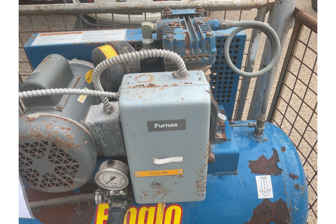 240 Volt Workshop Compressor, from MOD - Image 4 of 4