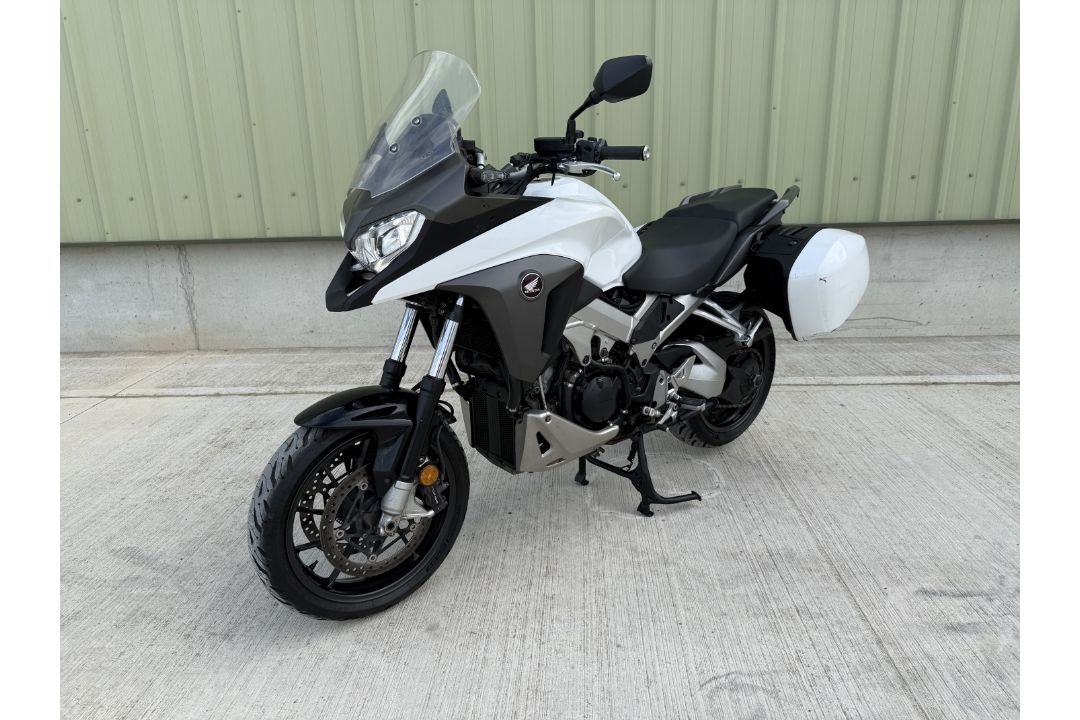 2016 Honda VFR 8000 X-F Motorcycle, Recently released from UK Govt Department/Police Force - Image 30 of 30