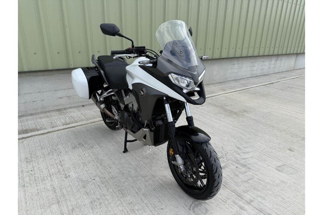 2016 Honda VFR 8000 X-F Motorcycle, Recently released from UK Govt Department/Police Force - Image 29 of 30