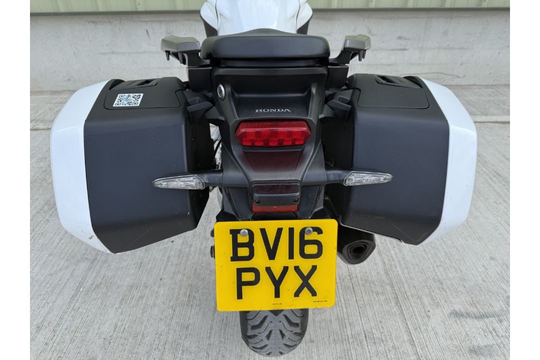 2016 Honda VFR 8000 X-F Motorcycle, Recently released from UK Govt Department/Police Force - Image 20 of 30
