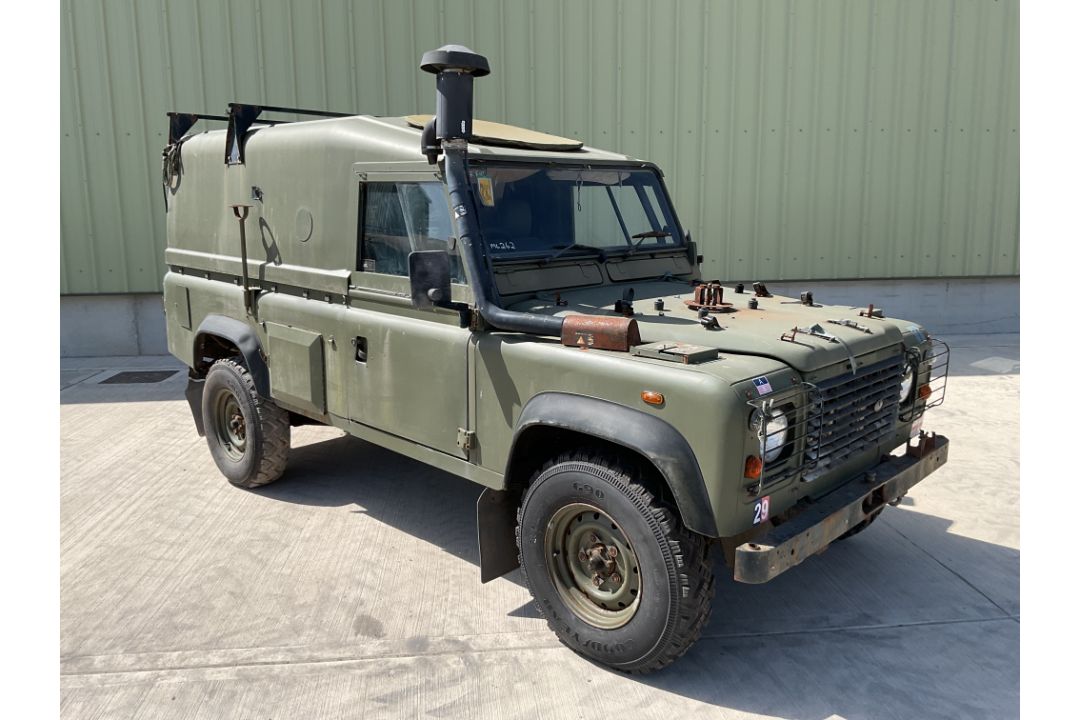 Rare Land Rover RHD 110 TUM FFR Wolf Hard Top Winter/Water, Direct from UK MOD - Image 1 of 35