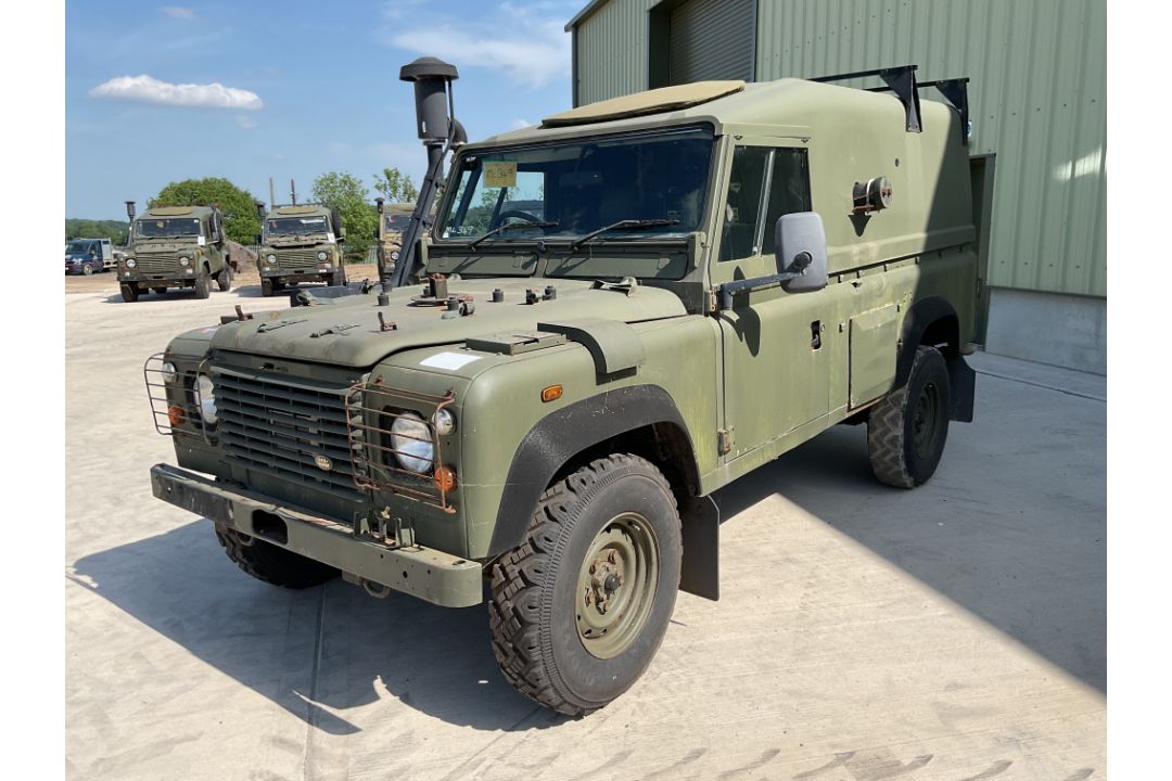 Rare Land Rover RHD 110 TUM FFR Wolf Hard Top Winter/Water, Direct from UK MOD - Image 33 of 35