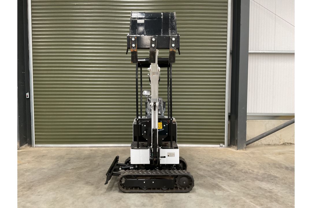 2025 Unissued JPC KV12 1070KG 12HP Diesel Rubber Track Mini Excavator c/w Front Blade etc - Image 6 of 27
