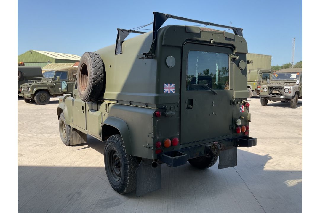 Rare Land Rover RHD 110 TUM FFR Wolf Hard Top Winter/Water, Direct from UK MOD - Image 24 of 35