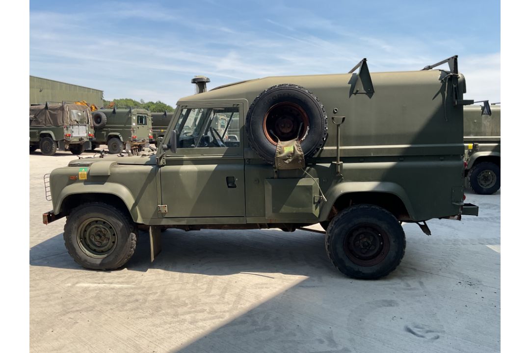Rare Land Rover RHD 110 TUM Wolf Hard Top Winter/Water, Direct from UK MOD - Image 10 of 36