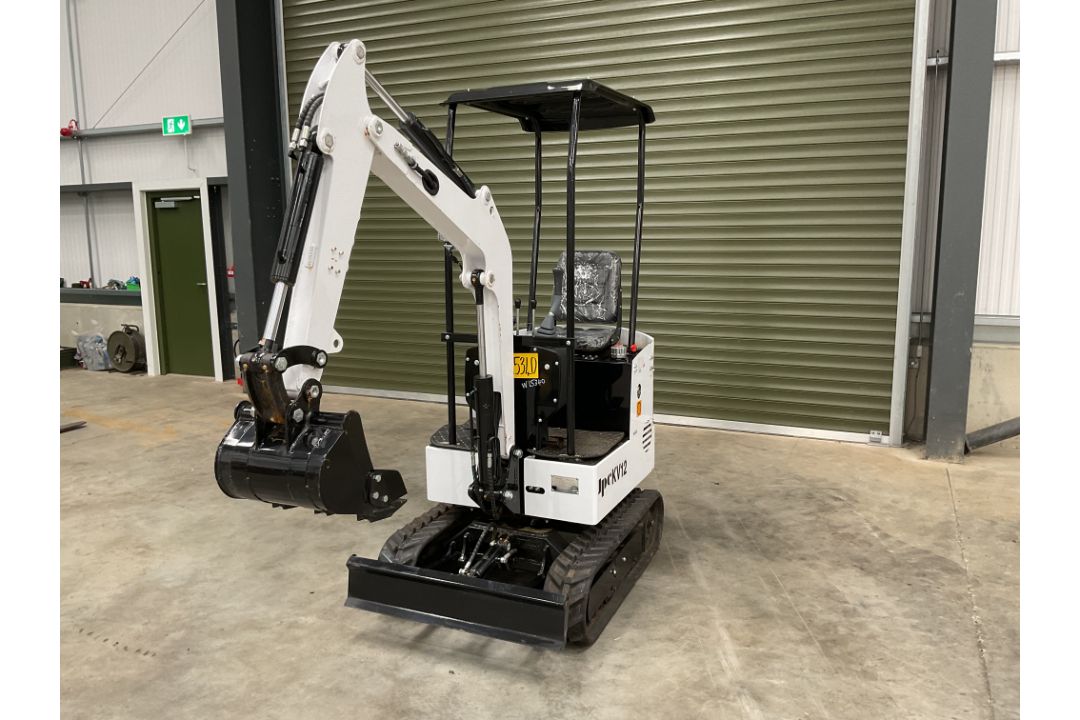 2025 Unissued JPC KV12 1070KG 12HP Diesel Rubber Track Mini Excavator c/w Front Blade etc - Image 11 of 27