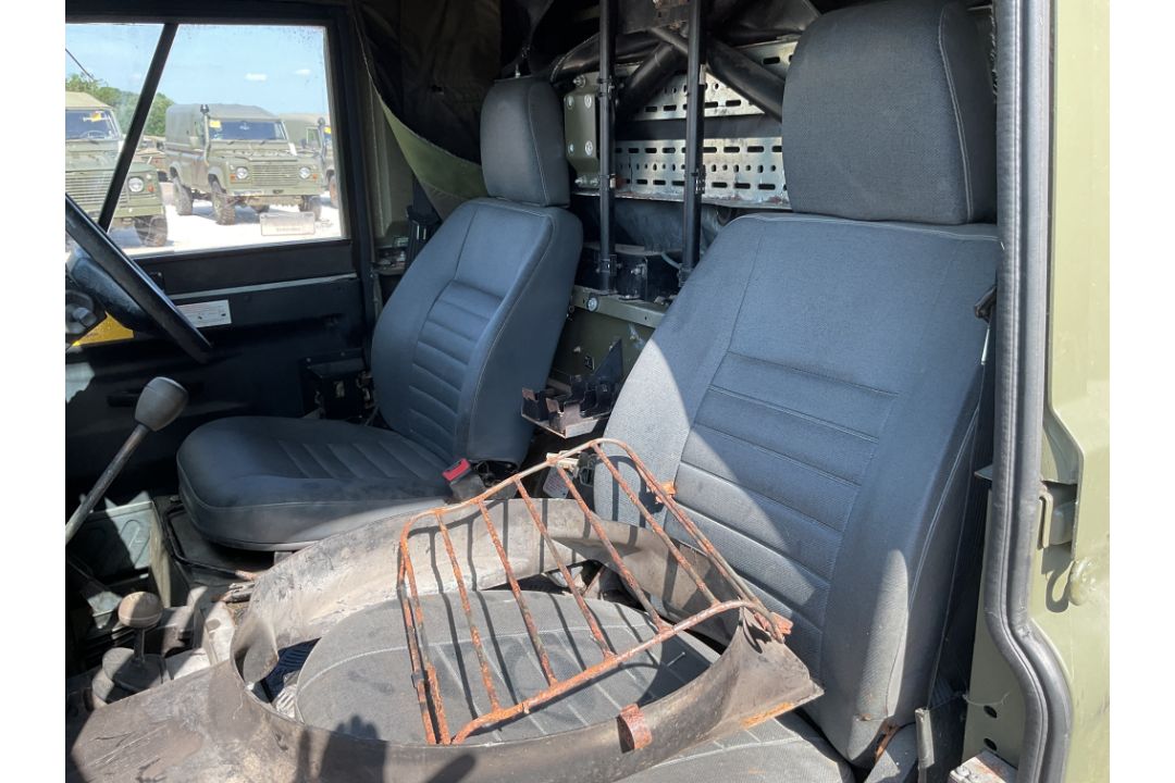 Rare Land Rover RHD 110 TUM FFR Wolf Hard Top Winter/Water, Direct from UK MOD - Image 31 of 35
