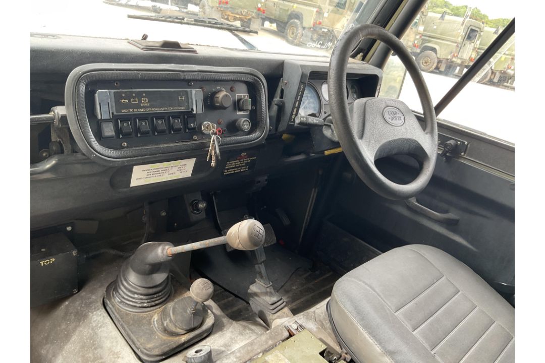 Rare Land Rover RHD 110 TUM Wolf Hard Top Winter/Water, Direct from UK MOD - Image 33 of 36