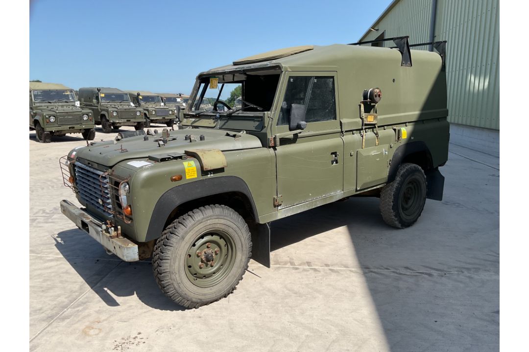 Rare Land Rover RHD 110 TUM FFR Wolf Hard Top Winter/Water, Direct from UK MOD - Image 9 of 35