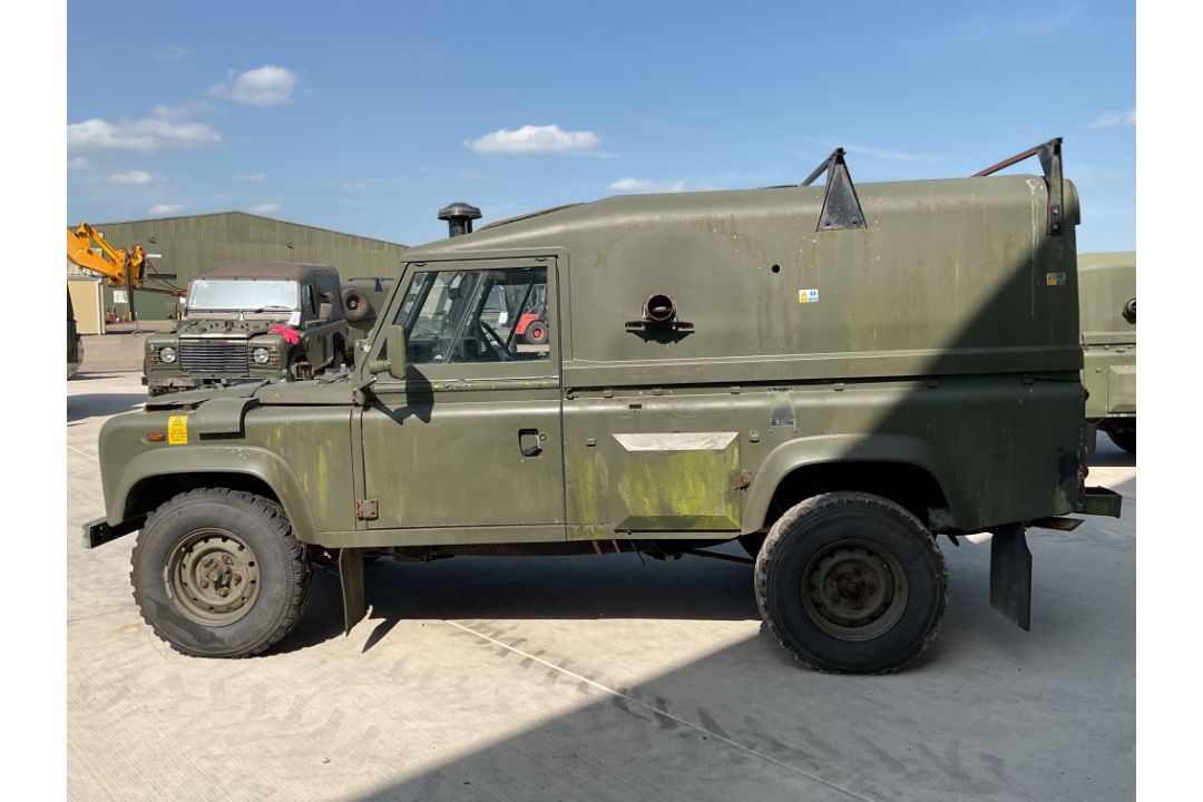 Rare Land Rover RHD 110 TUM FFR Wolf Hard Top Winter/Water, Direct from UK MOD - Image 10 of 35