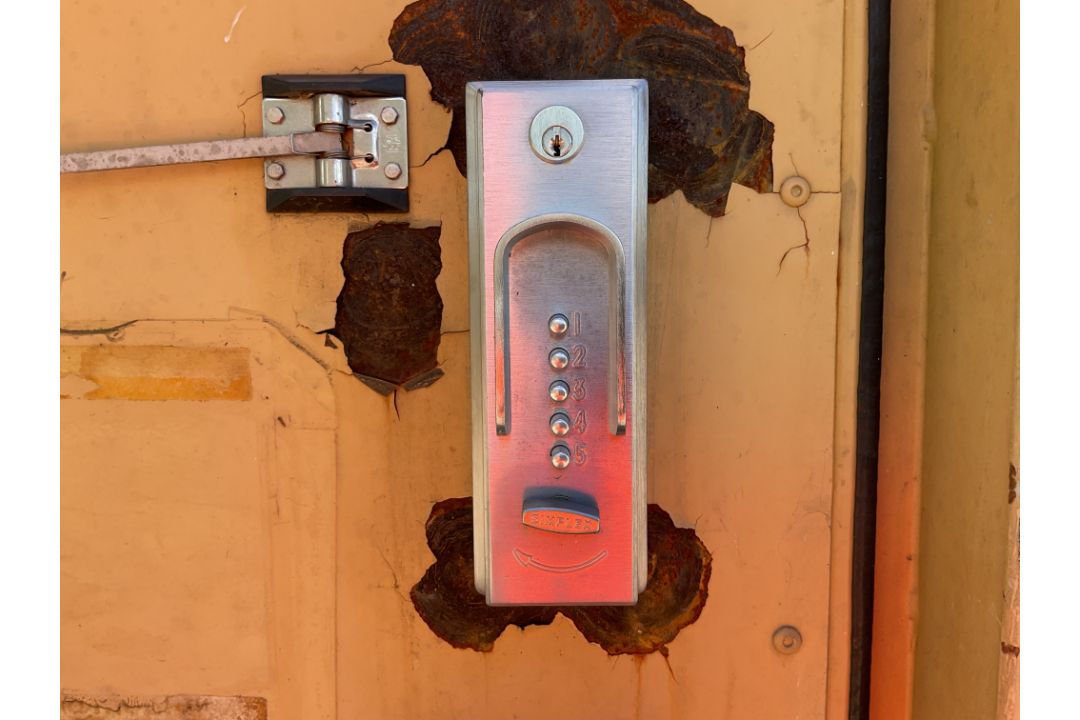 20ft Drops Demountable Hook Loader Secure Coms / Office Container, Direct from MOD - Image 4 of 32