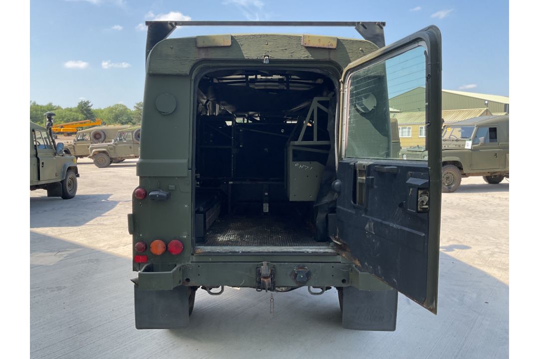Rare Land Rover RHD 110 TUM FFR Wolf Hard Top Winter/Water, Direct from UK MOD - Image 18 of 35