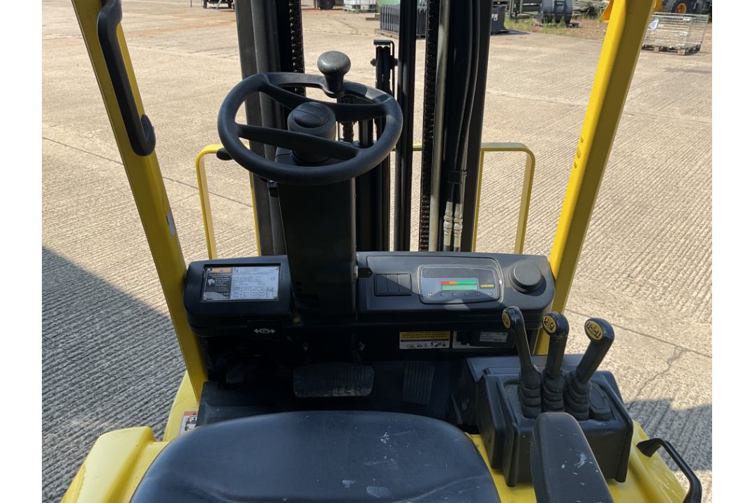 Hyster J2.00 XM-717 ACX 2 Tonne Electric Forklift c/w Duplex Mast, Side Shift and Charger - Image 12 of 26