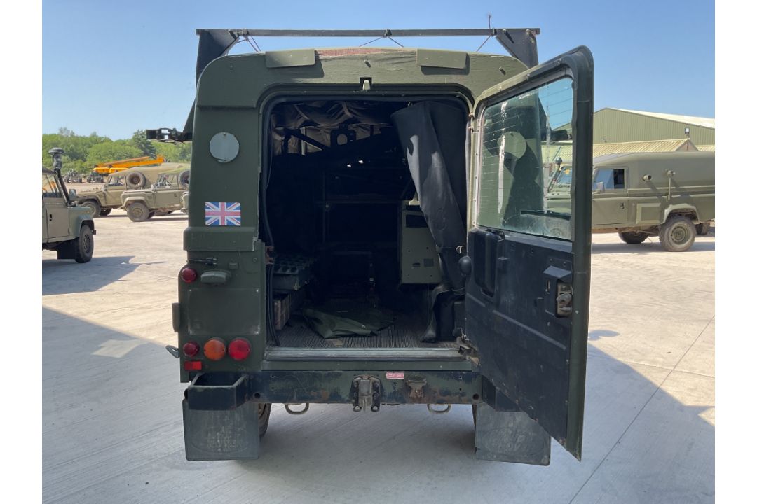 Rare Land Rover RHD 110 TUM FFR Wolf Hard Top Winter/Water, Direct from UK MOD - Image 18 of 35
