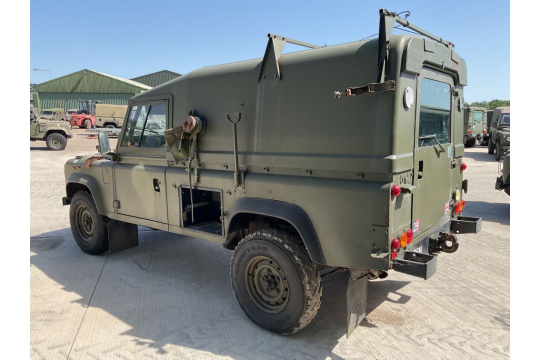 Rare Land Rover RHD 110 TUM FFR Wolf Hard Top Winter/Water, Direct from UK MOD - Image 17 of 35