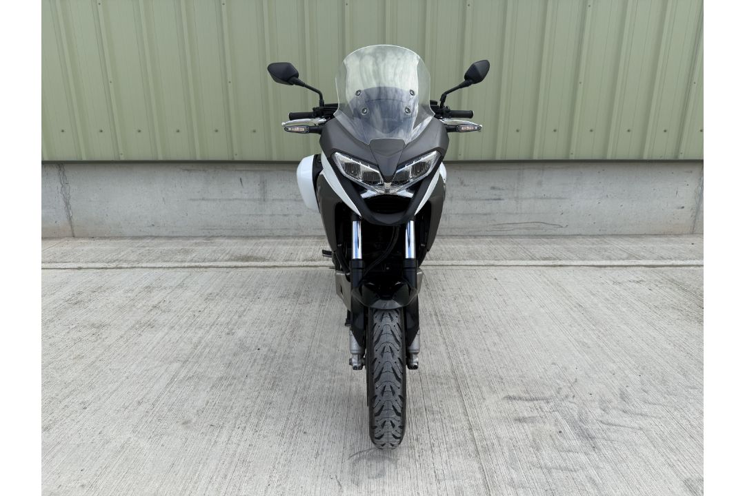2016 Honda VFR 8000 X-F Motorcycle, Recently released from UK Govt Department/Police Force - Image 6 of 30