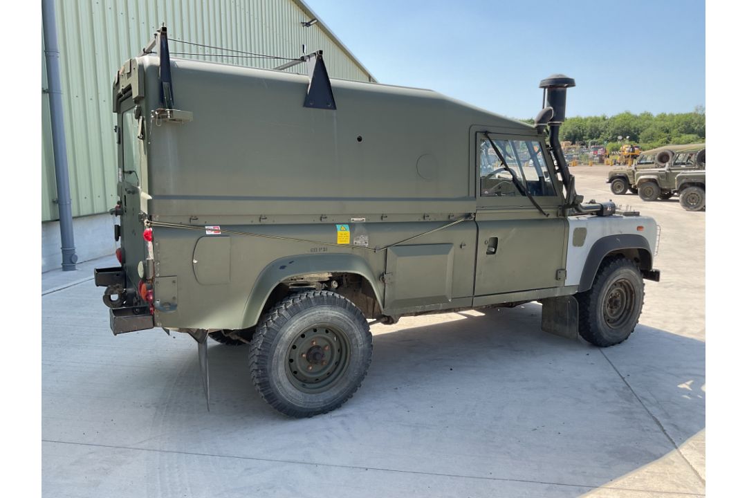 Rare Land Rover RHD 110 TUM FFR Wolf Hard Top Winter/Water, Direct from UK MOD - Image 14 of 35