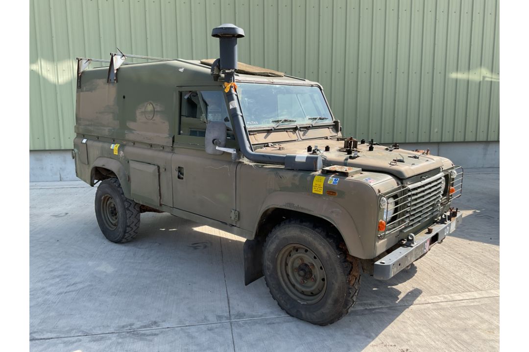 Rare Land Rover RHD 110 TUM FFR Wolf Hard Top Winter/Water, Direct from UK MOD - Image 1 of 34