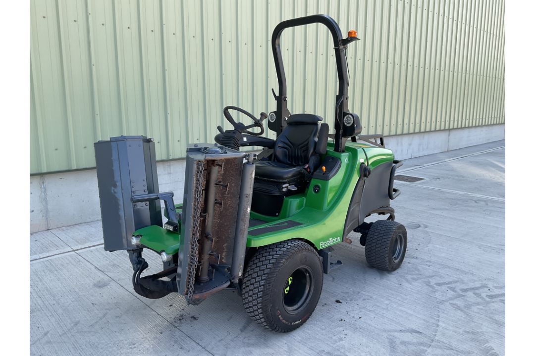 Roberine F3 3 Deck 4x4 Commercial Flail Mower, 3005 Hrs Only! Direct from UK Govt Dept - Image 17 of 26