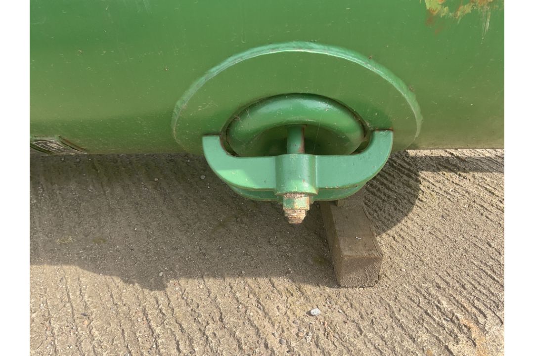 Industrial Compressed Air Receiver Tank, from MOD - Image 3 of 5